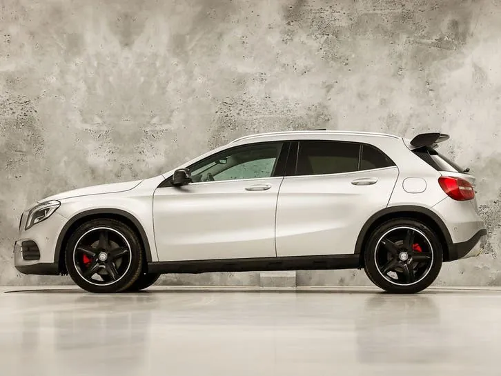 Mercedes-Benz Gla 2015 photo 2