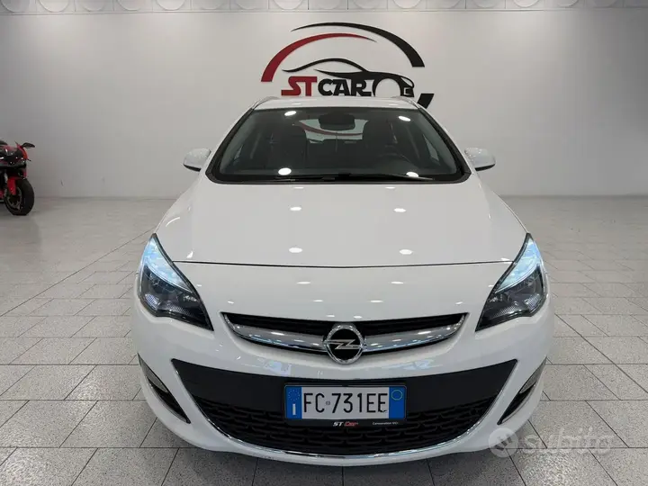 Opel Astra 2015 photo 2