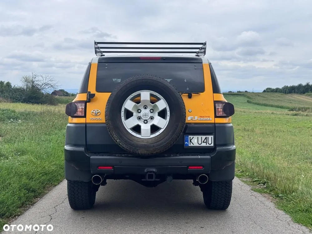 Toyota Fj 2007 photo 5