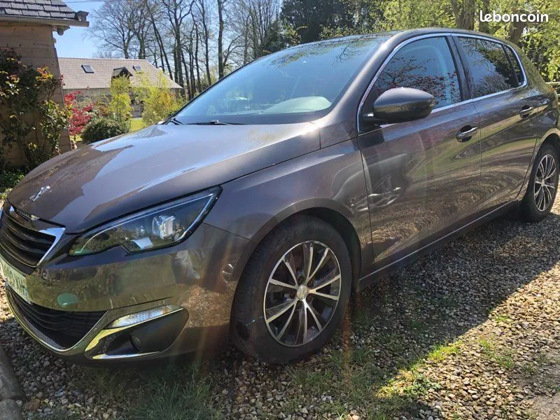 Peugeot 308 2015 photo 2