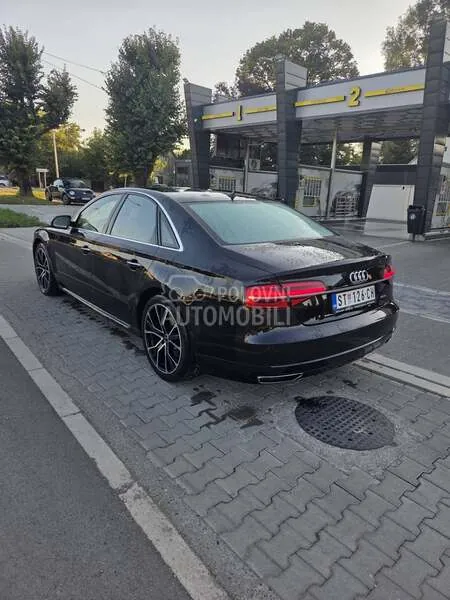 Audi A8 2017 photo 4