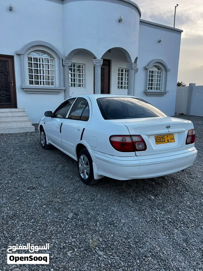 Nissan Sunny 2001 photo 4