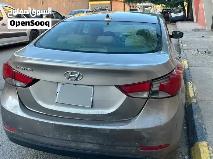 Hyundai Elantra 2015 photo 4