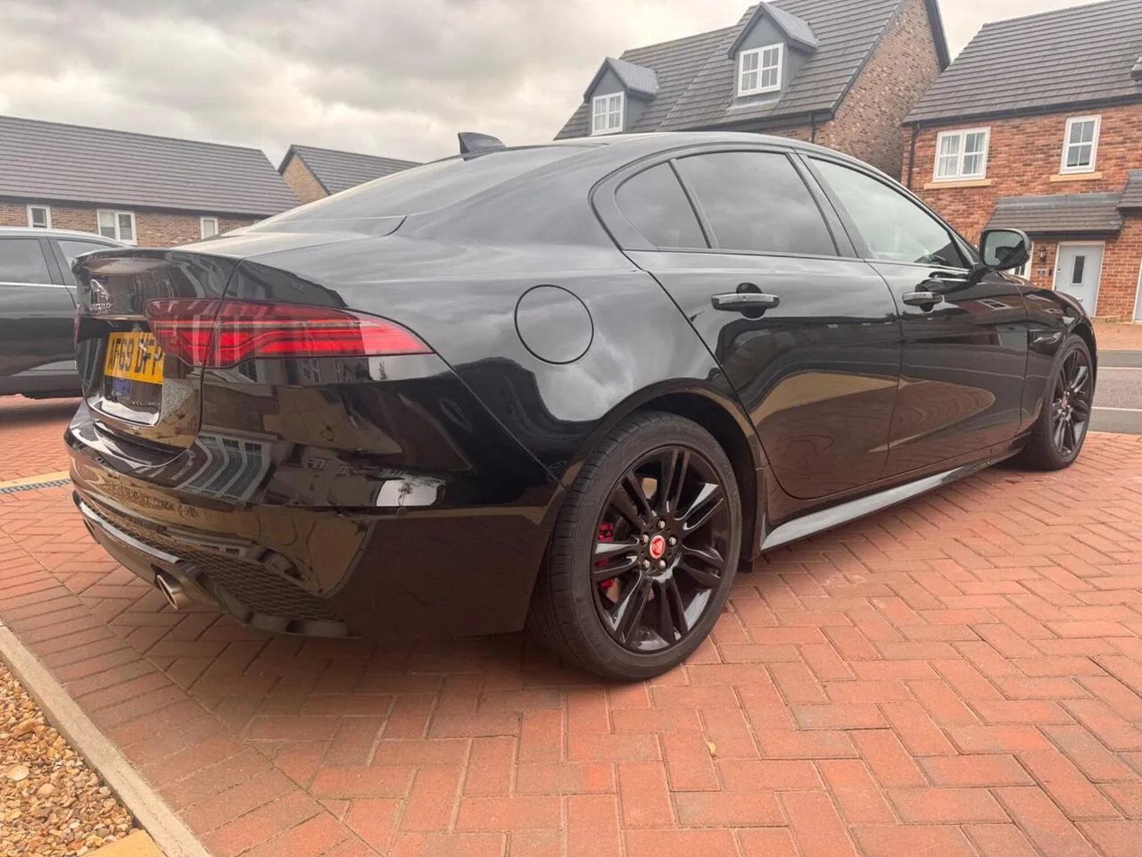 Jaguar Xe 2019 photo 3
