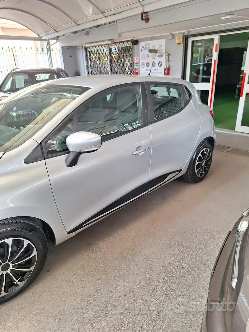 Renault Clio 2019 photo 3