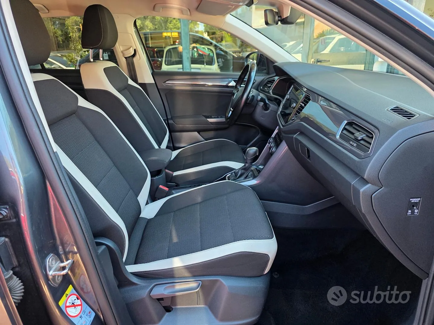 Volkswagen T-Roc 2021 photo 4