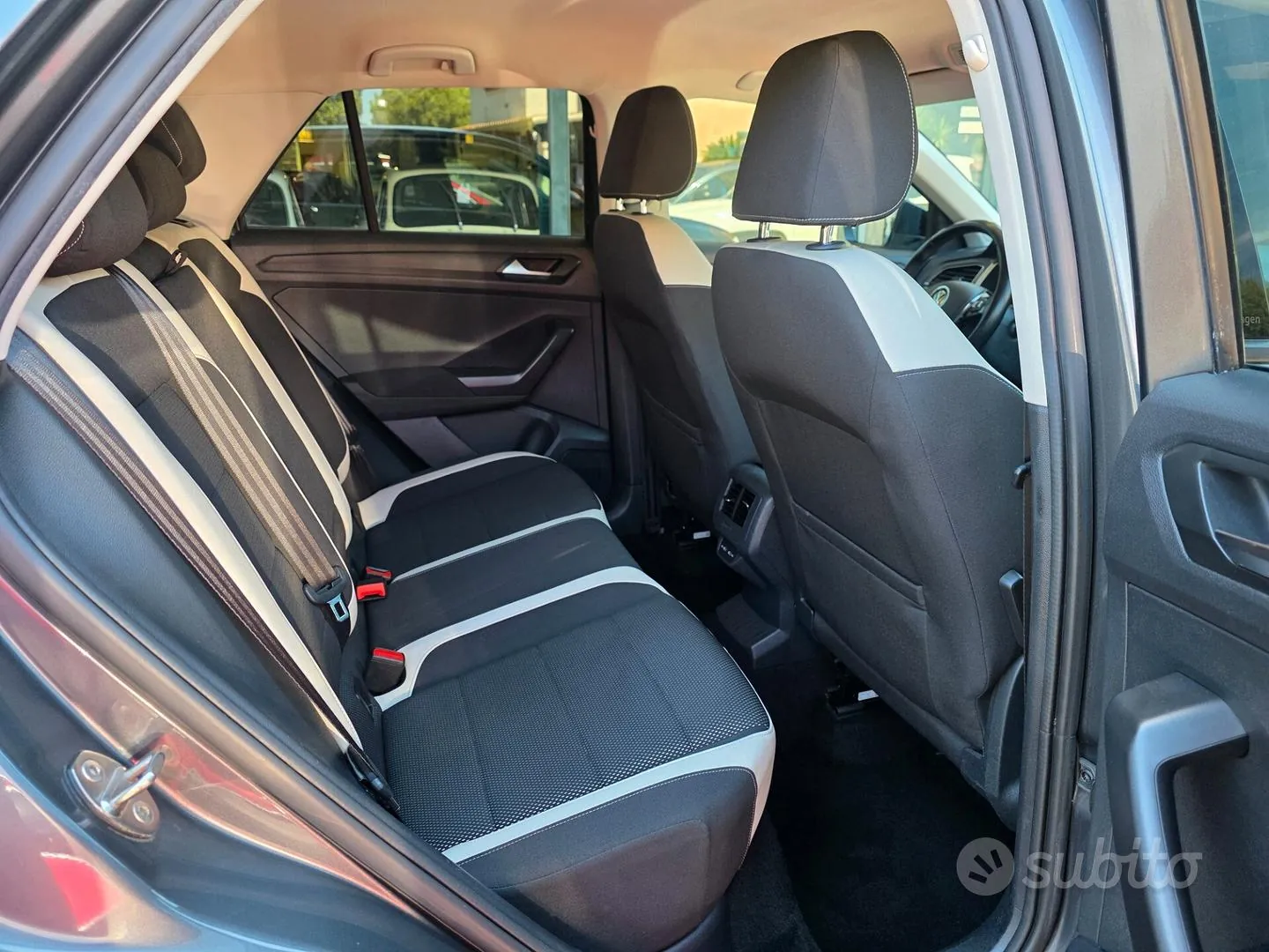 Volkswagen T-Roc 2021 photo 5