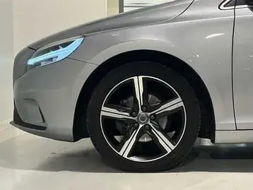 Volvo V40 2019 photo 3