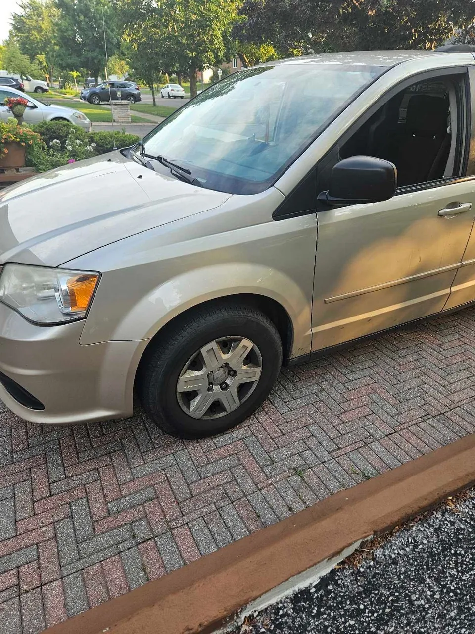 Dodge Grand Caravan 2013 photo 3