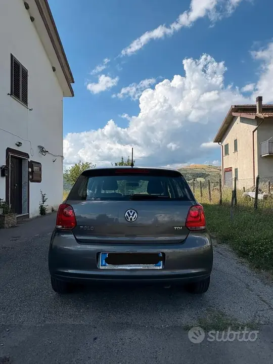 Volkswagen Polo 2011 photo 4