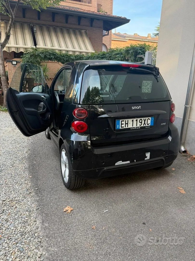 Smart Fortwo 2011 photo 4