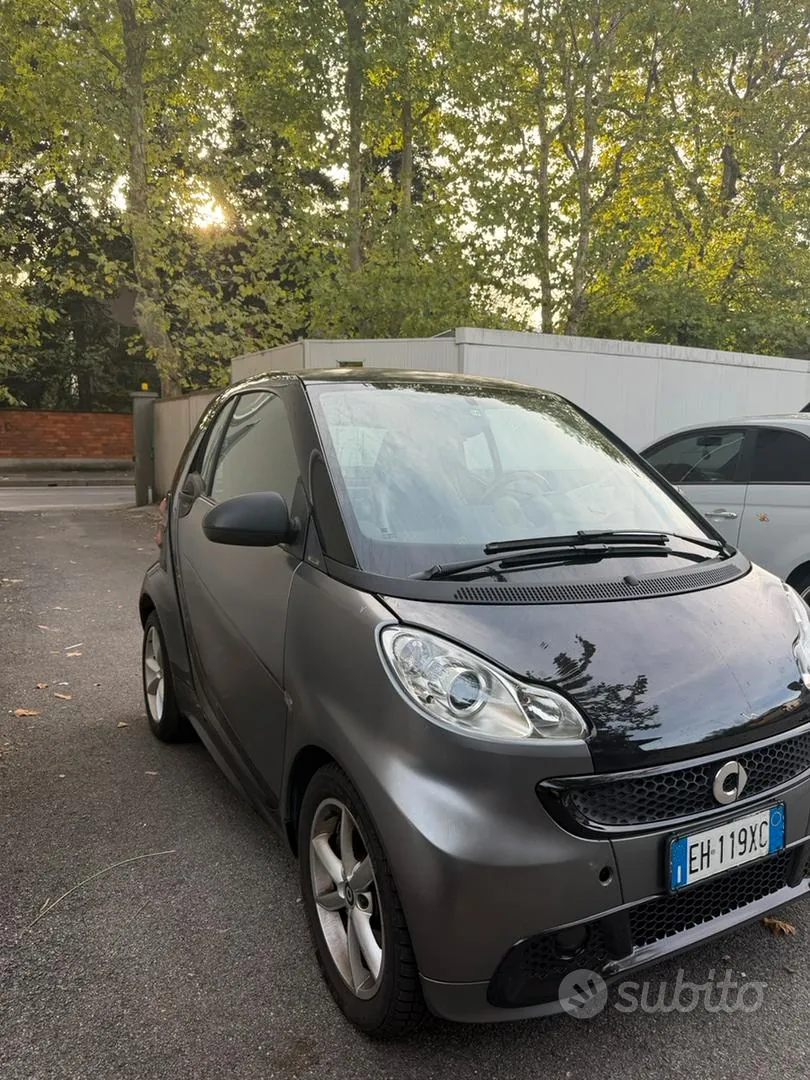 Smart Fortwo 2011 photo 3