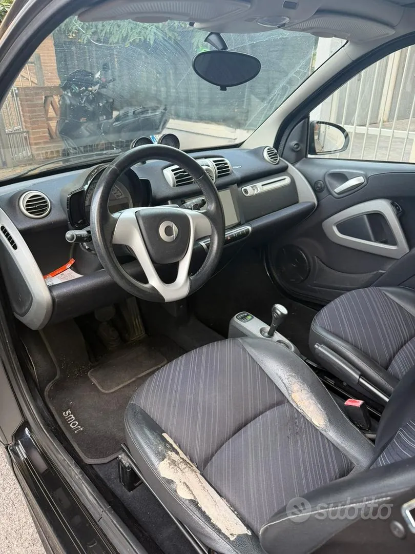 Smart Fortwo 2011 photo 5