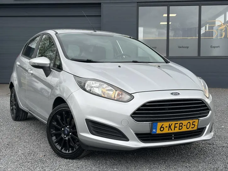 Ford Fiesta 2013 photo 2