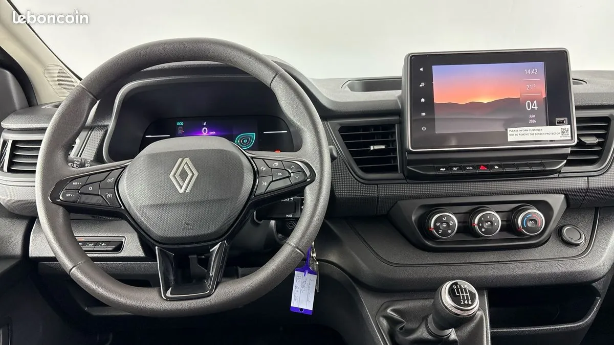 Renault Trafic 2025 photo 3