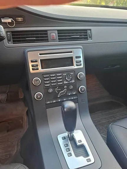 Volvo V70 2009 photo 5