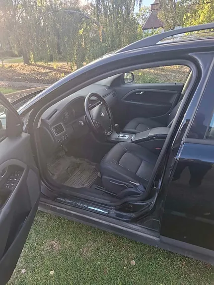 Volvo V70 2009 photo 4