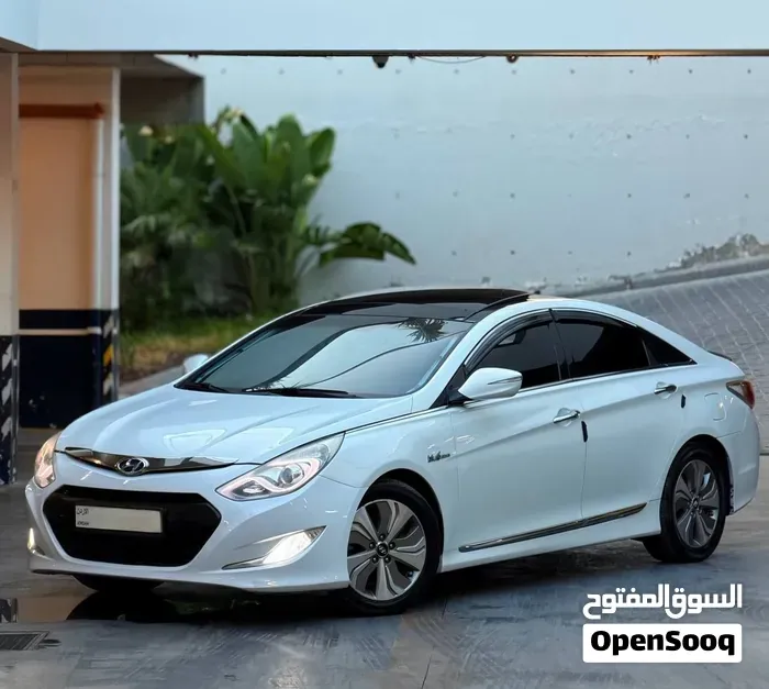 Hyundai Sonata 2014 photo 2