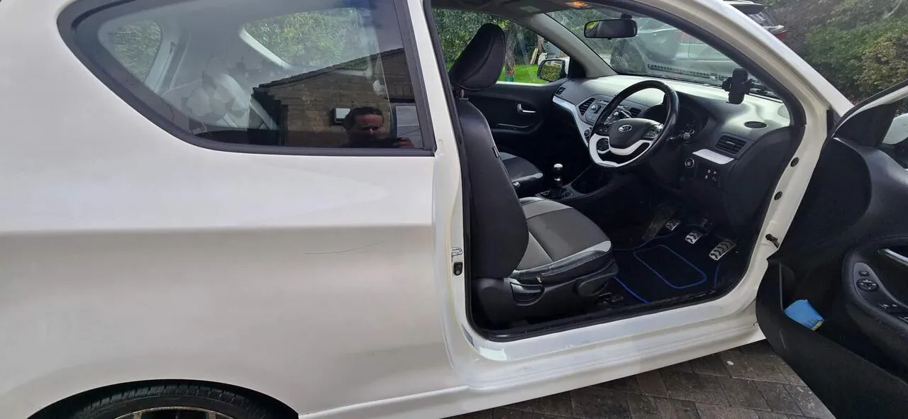 Kia Picanto 2013 photo 5