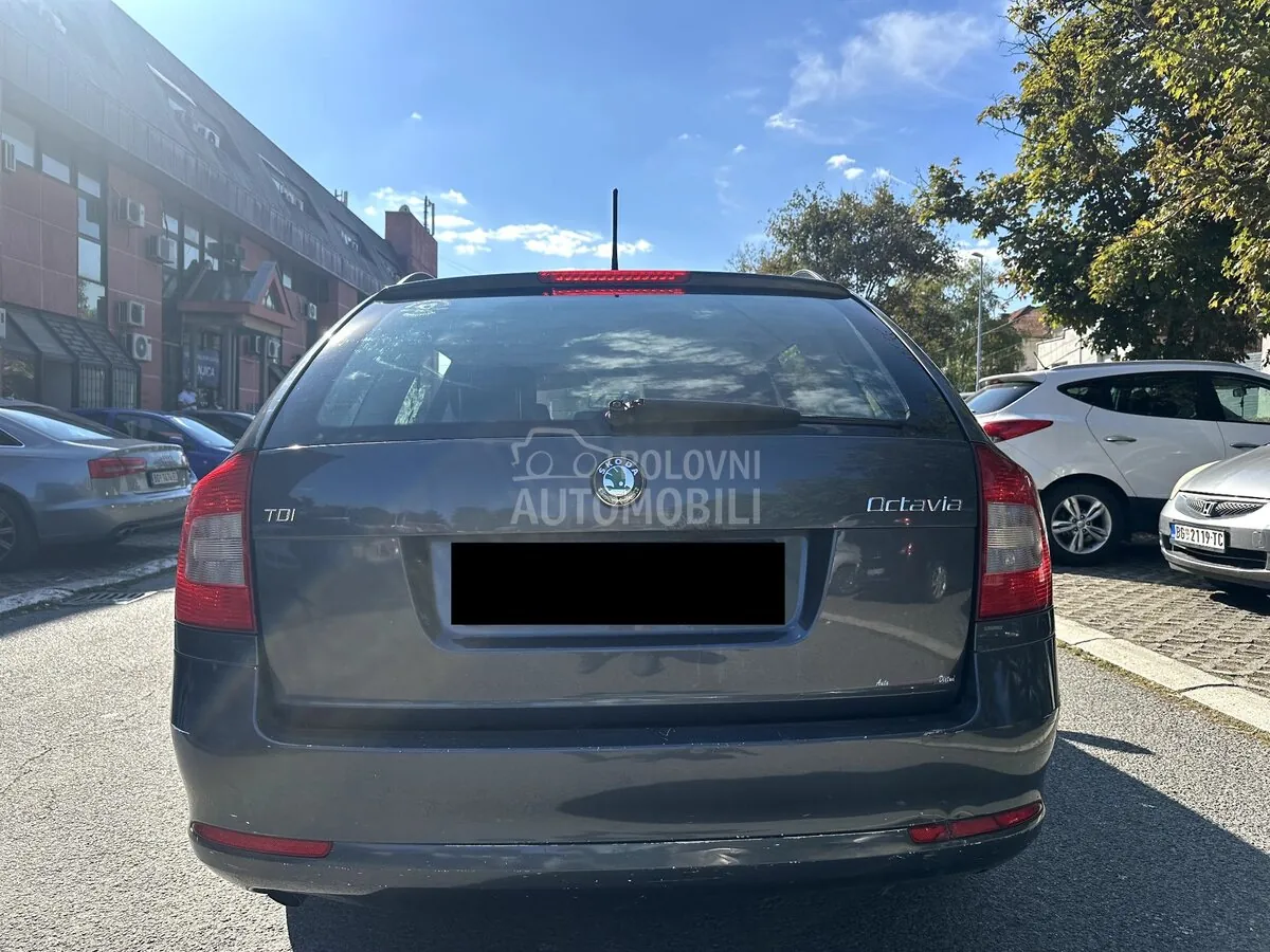 Skoda Octavia 2012 photo 5