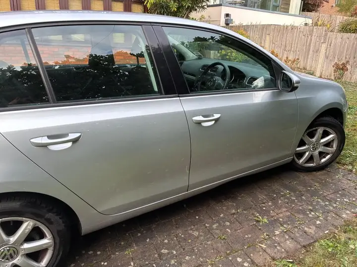 Volkswagen Golf 2009 photo 5
