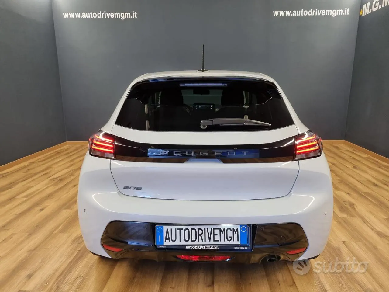 Peugeot 208 2026 photo 3