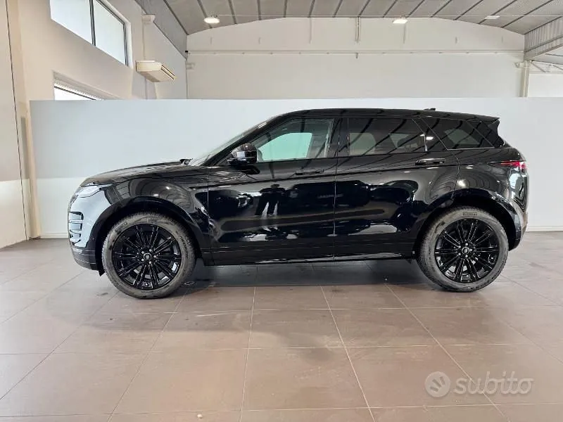 Land Rover Evoque 2026 photo 2