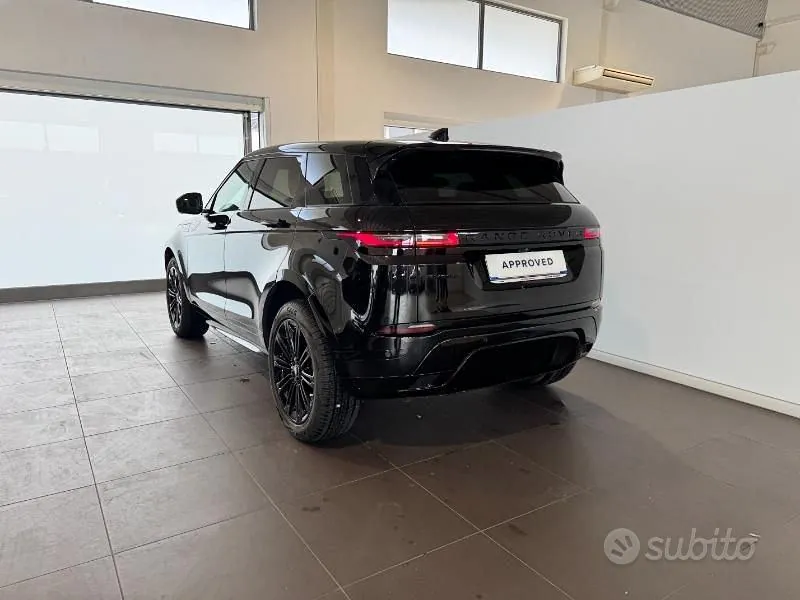 Land Rover Evoque 2026 photo 3
