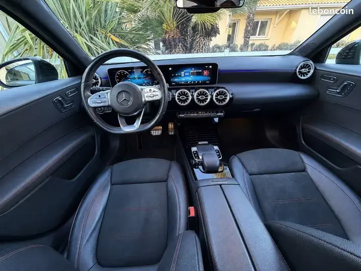 Mercedes-Benz A-Class 2019 photo 3