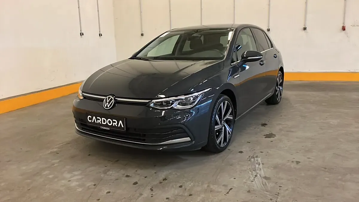 Volkswagen Golf 2024 photo 2