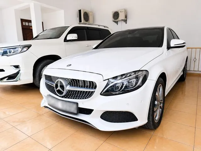 Mercedes-Benz C350 2016 photo 5
