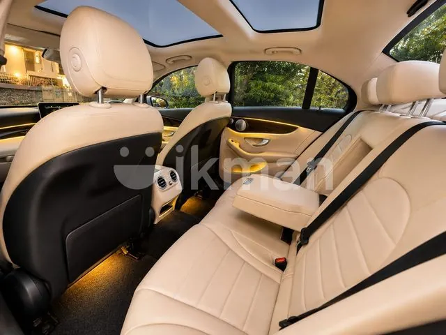 Mercedes-Benz C350 2016 photo 4