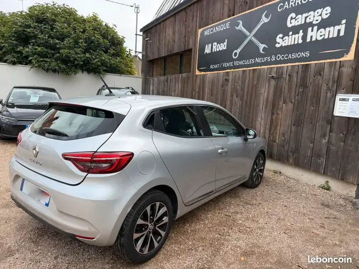 Renault Clio 2022 photo 4