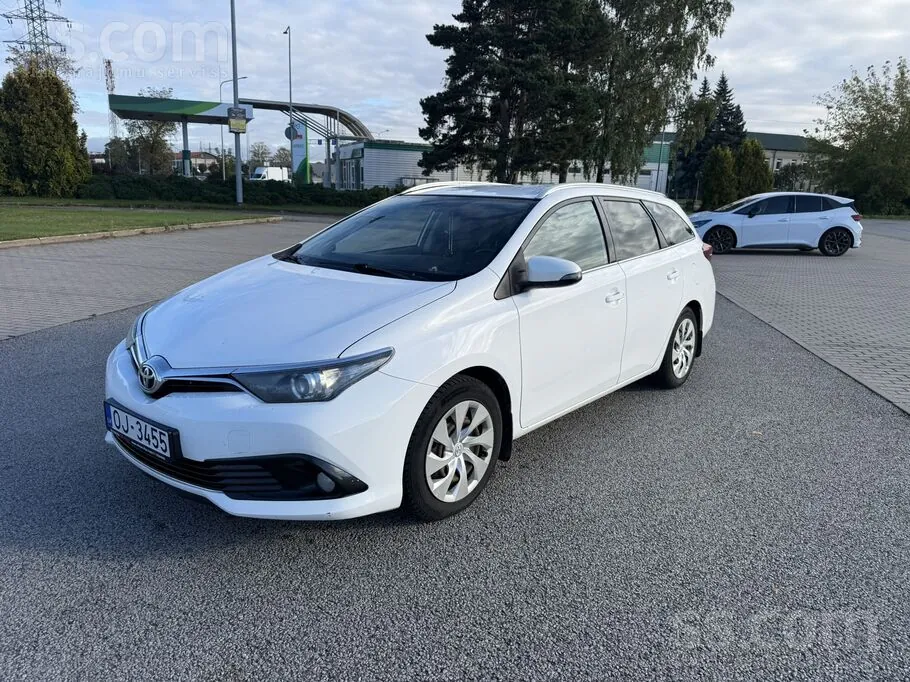 Toyota Auris 2018 photo 5