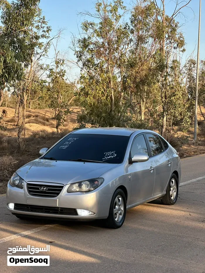 Hyundai Avante 2009 photo 2