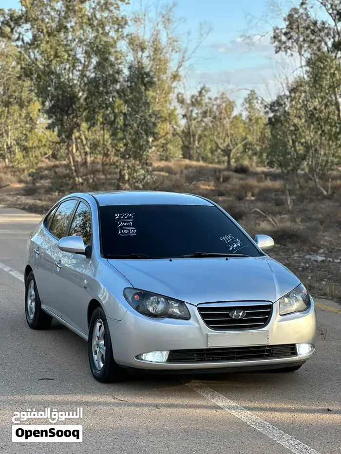 Hyundai Avante 2009 photo 4