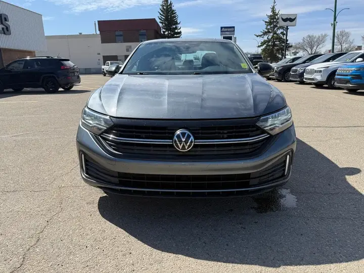 Volkswagen Jetta 2024 photo 4