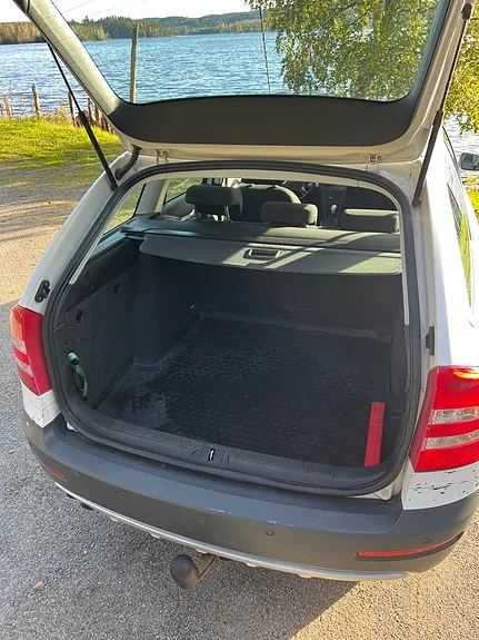 Skoda Octavia Scout 2008 photo 3