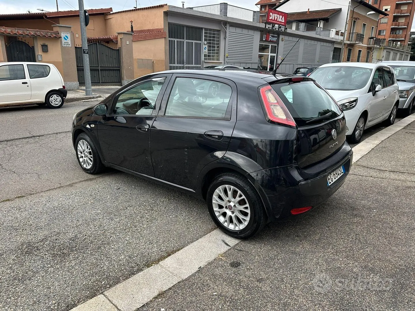 Fiat Punto Evo 2011 photo 2