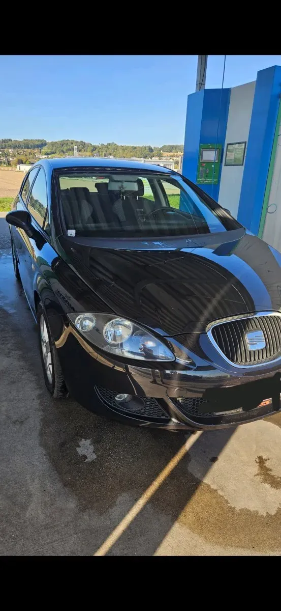 Seat Leon 2009 photo 2
