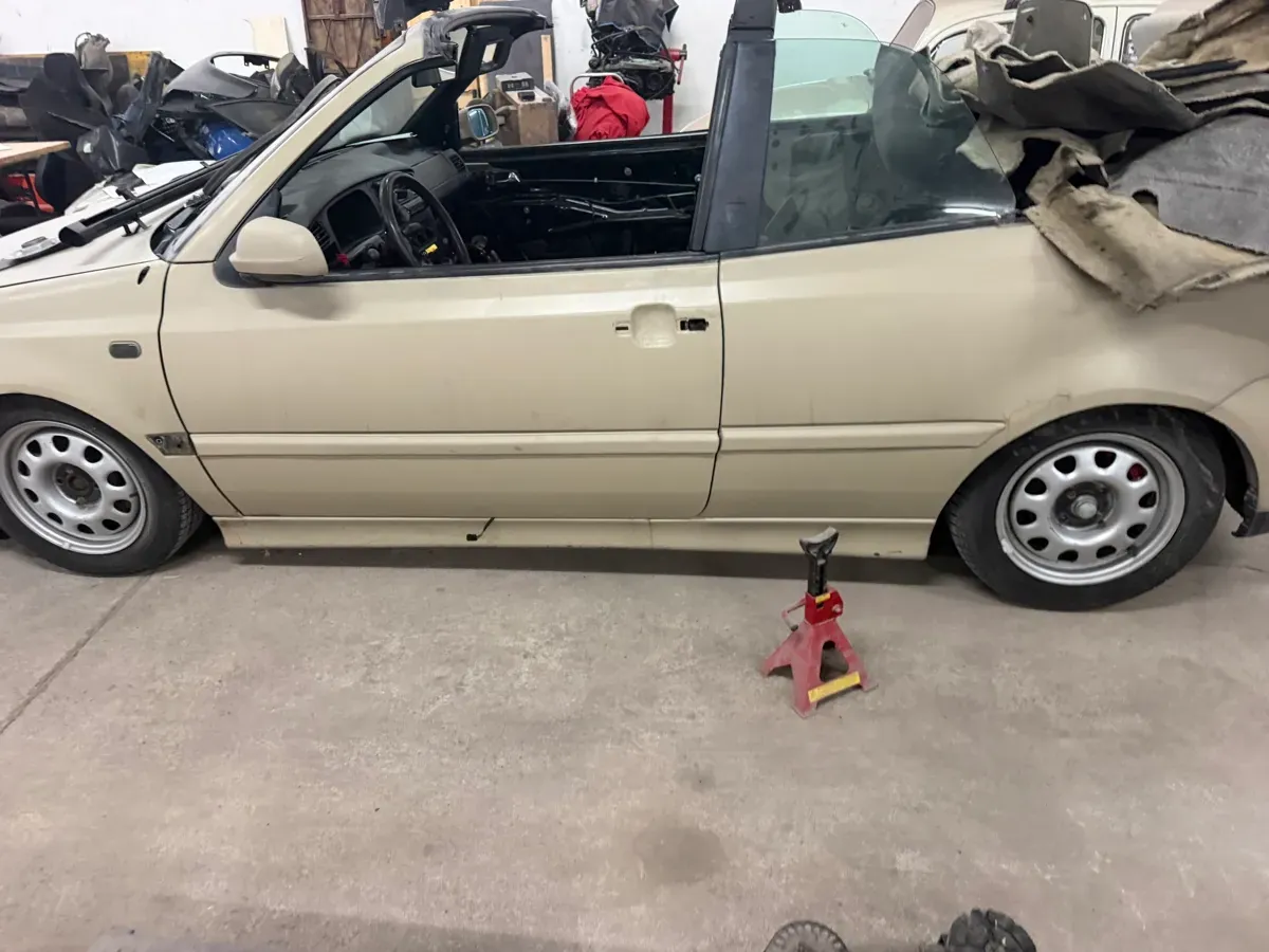 Volkswagen Golf 1999 photo 3