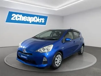 Toyota Aqua 2013 photo 2