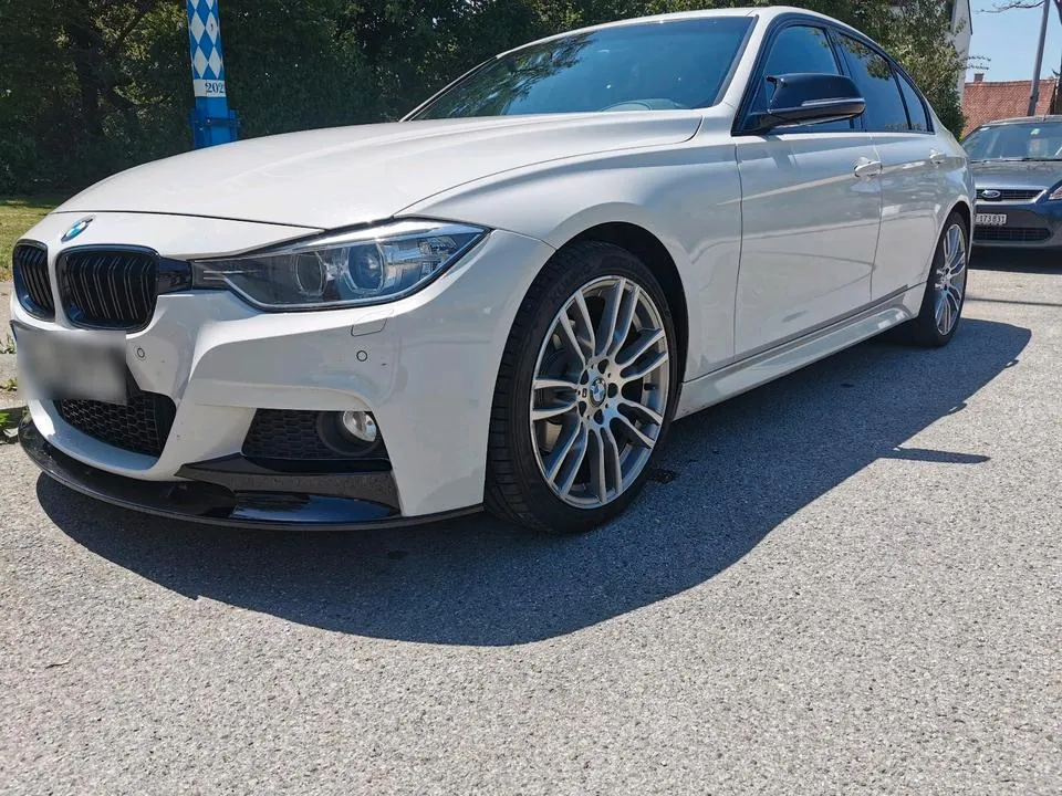 BMW F30