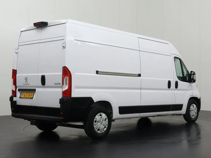 Peugeot Boxer 2022 photo 2