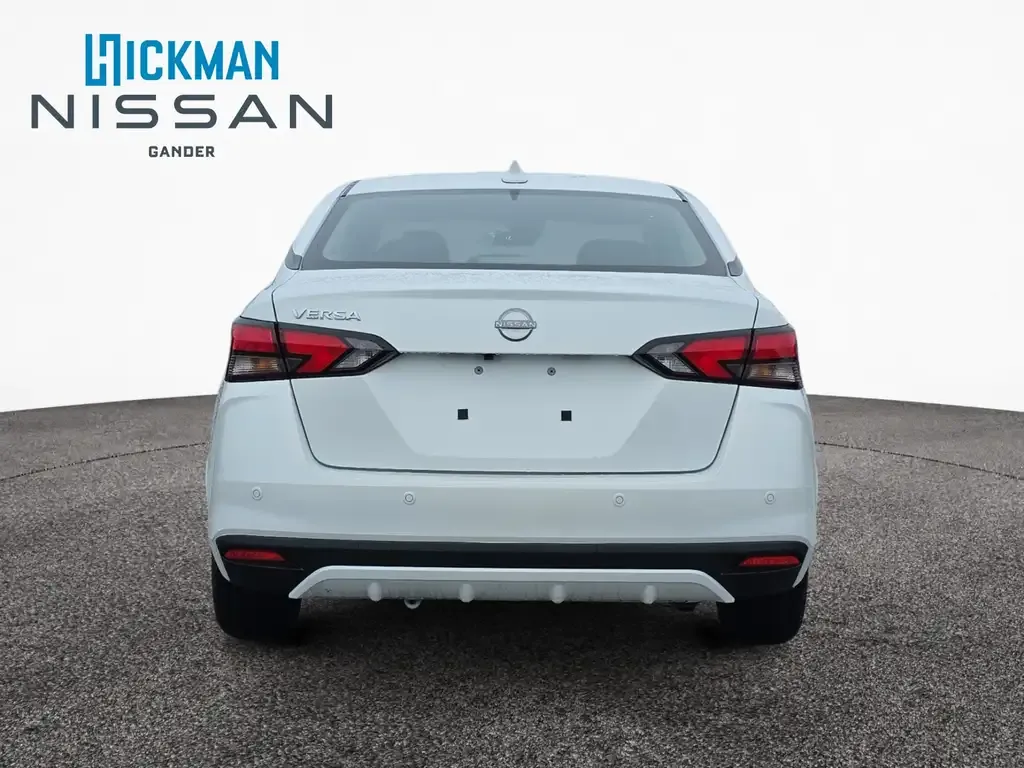 Nissan Versa 2025 photo 4