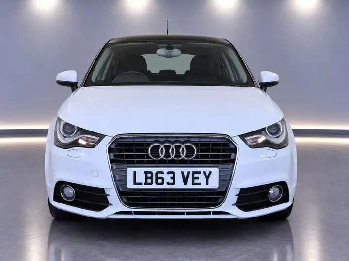 Audi A1 2013 photo 2