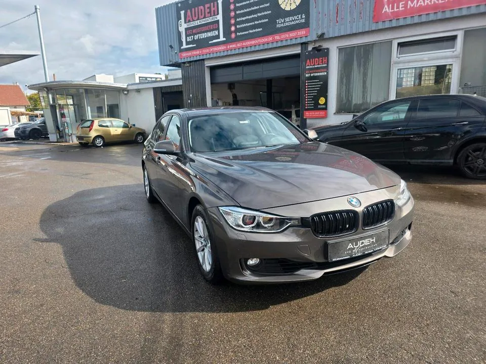 BMW F30