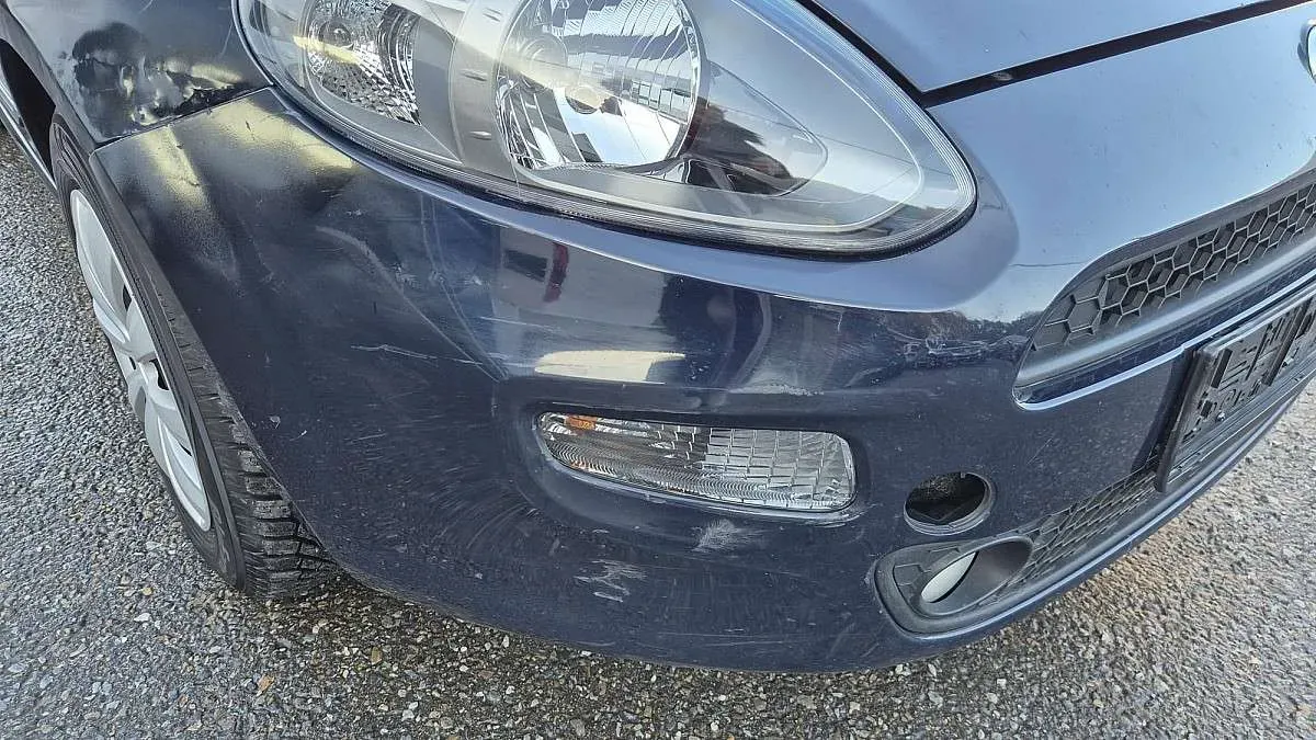 Fiat Grande Punto 2012 photo 3