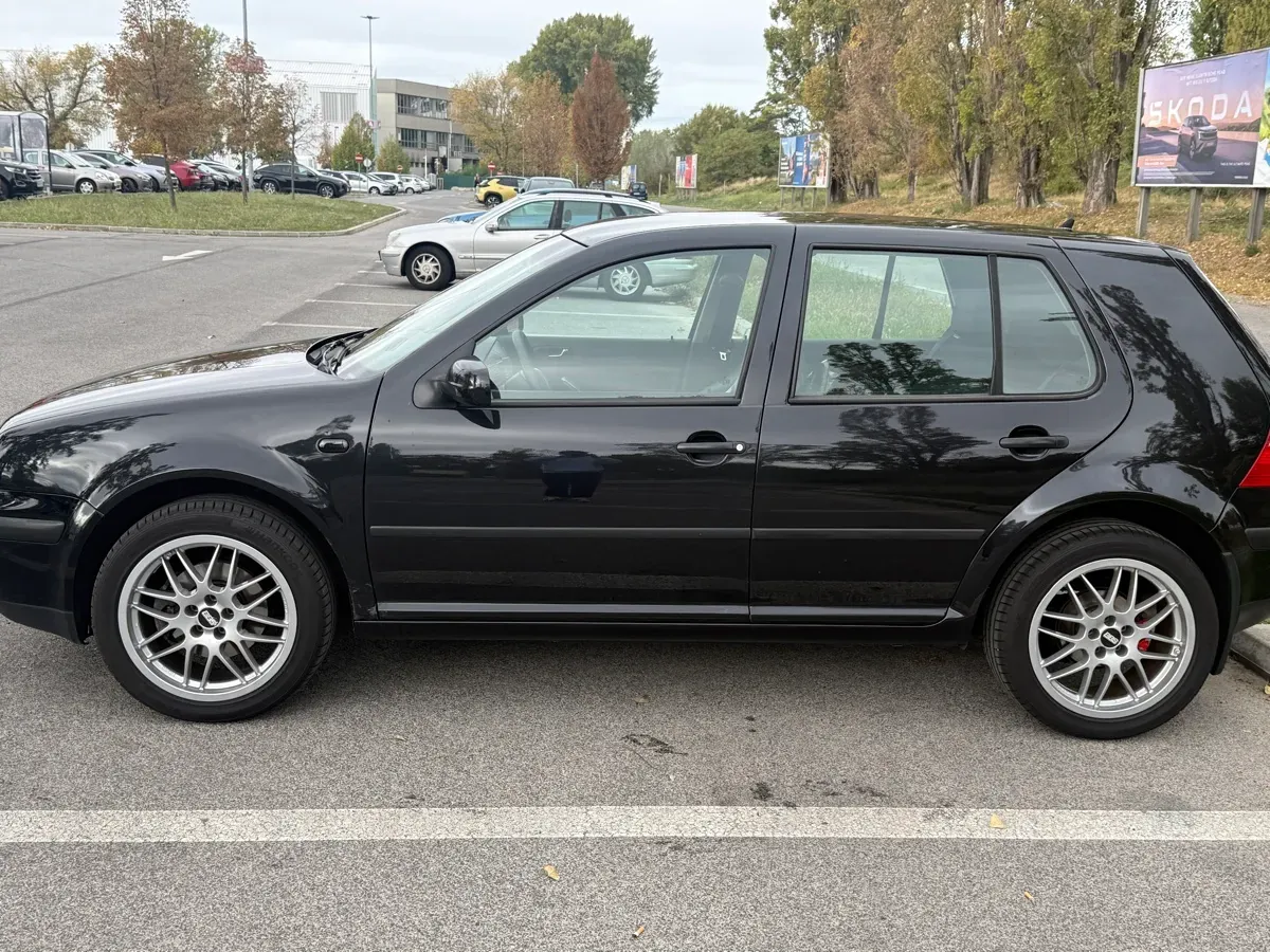Volkswagen Golf 2004 photo 3