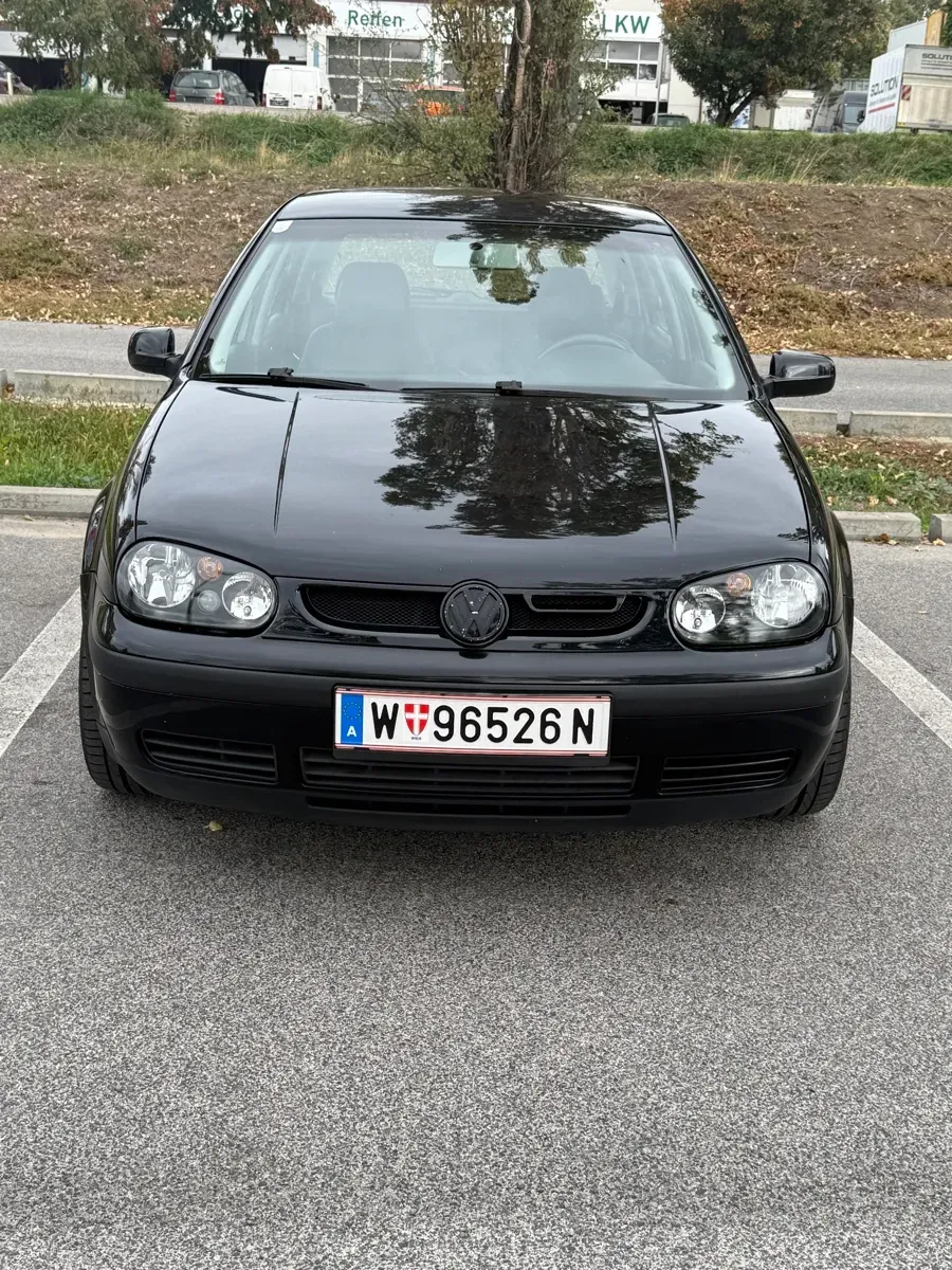 Volkswagen Golf 2004 photo 2